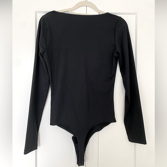 Abercrombie & Fitch Soft&Sexy Black Seamless Keyhole Long Sleeve Bodysuit sz M - Picture 3 of 7